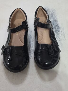 Dream Pairs Girls Glossy Black Dress Shoes Hook&Loop  MINOR SCUFFING Sz 13 READ